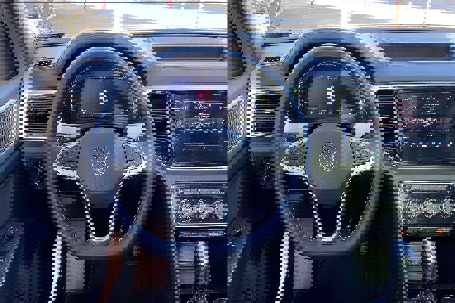 Used 2021 Volkswagen Atlas Cross Sport SEL image 6