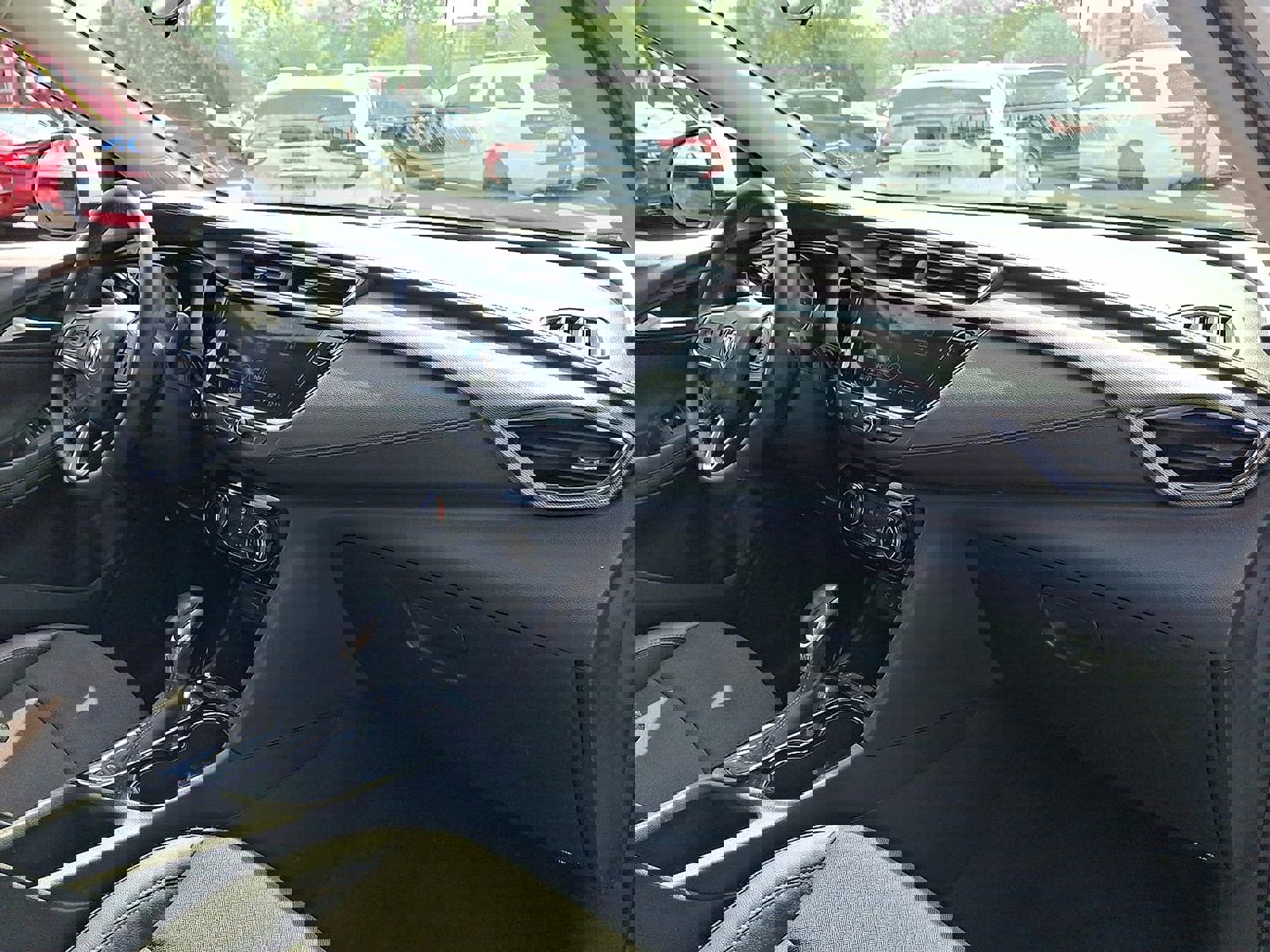 Used 2023 Buick Encore GX Preferred w/ Cold Weather Comfort Package image 27