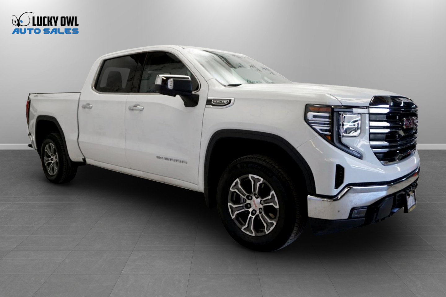 Used 2026 GMC Sierra 1500 SLT AWD/4WD image 4