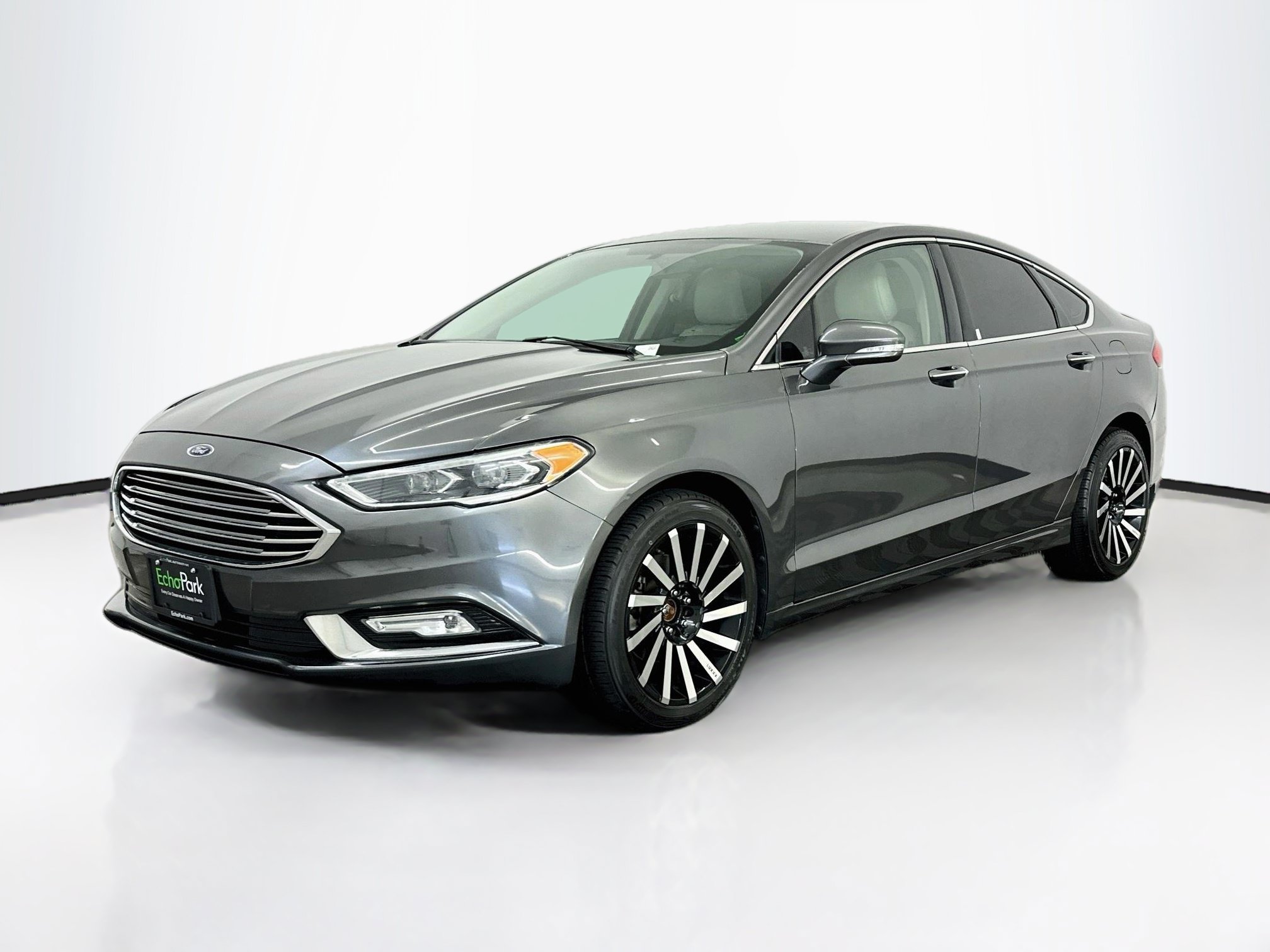Used 2018 Ford Fusion Titanium AWD/4WD image 3