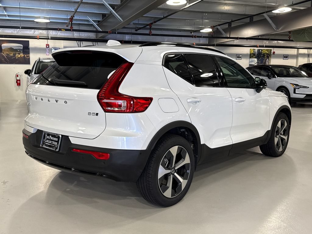 Used 2026 Volvo XC40 B5 Plus w/ Protection Package Premier AWD/4WD image 2