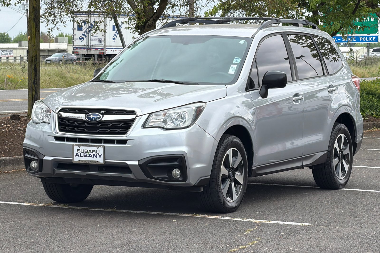 Used 2017 Subaru Forester 2.5i w/ Alloy Wheel Package AWD/4WD image 8