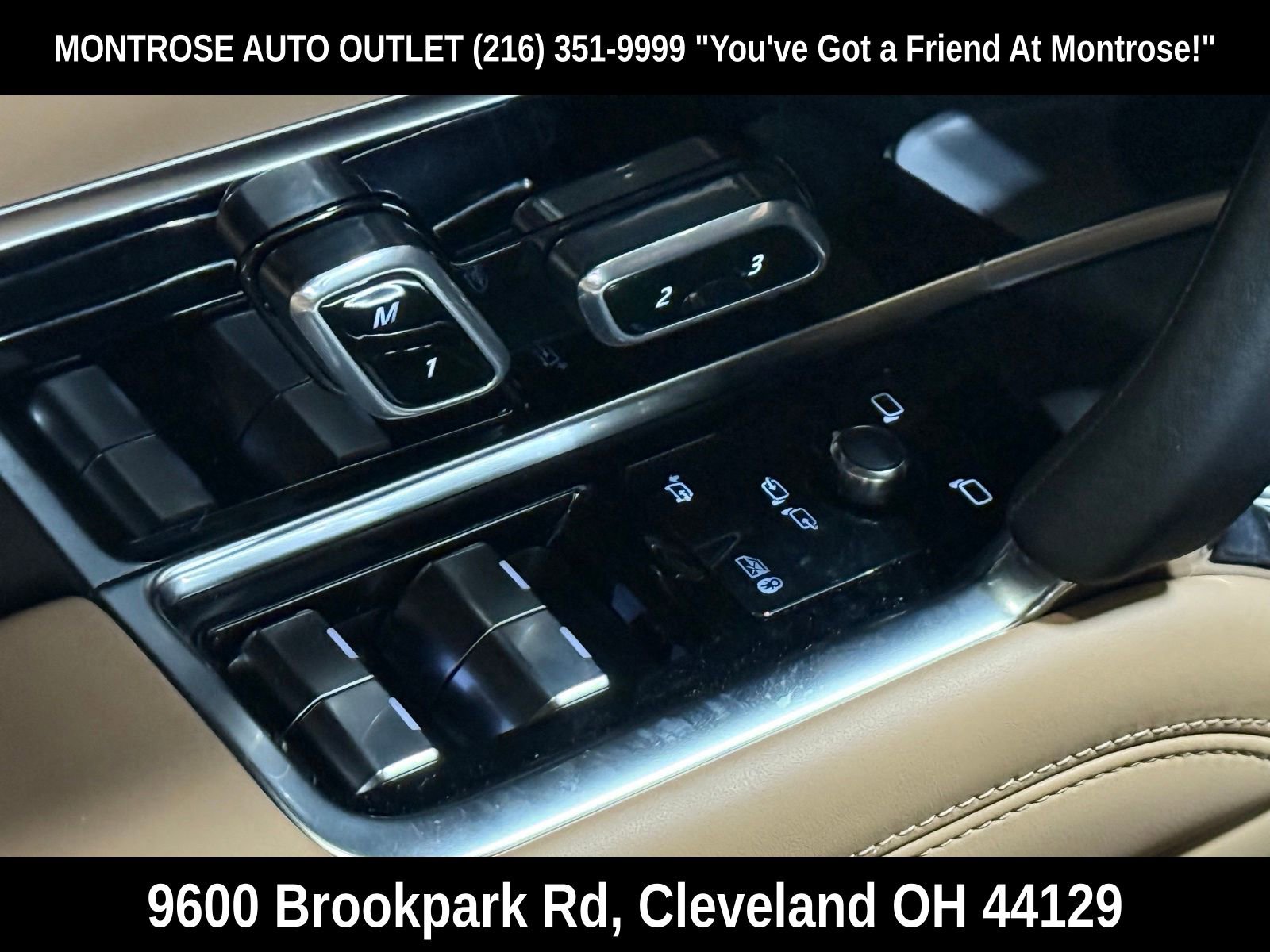 New 2026 Land Rover Range Rover Long Wheelbase SE image 36