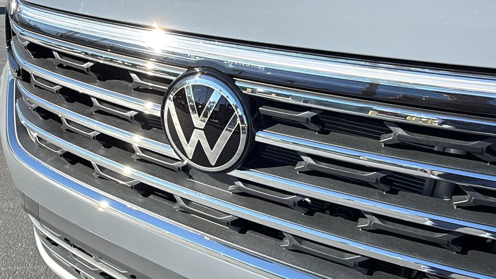 New 2026 Volkswagen Atlas SE FWD image 9