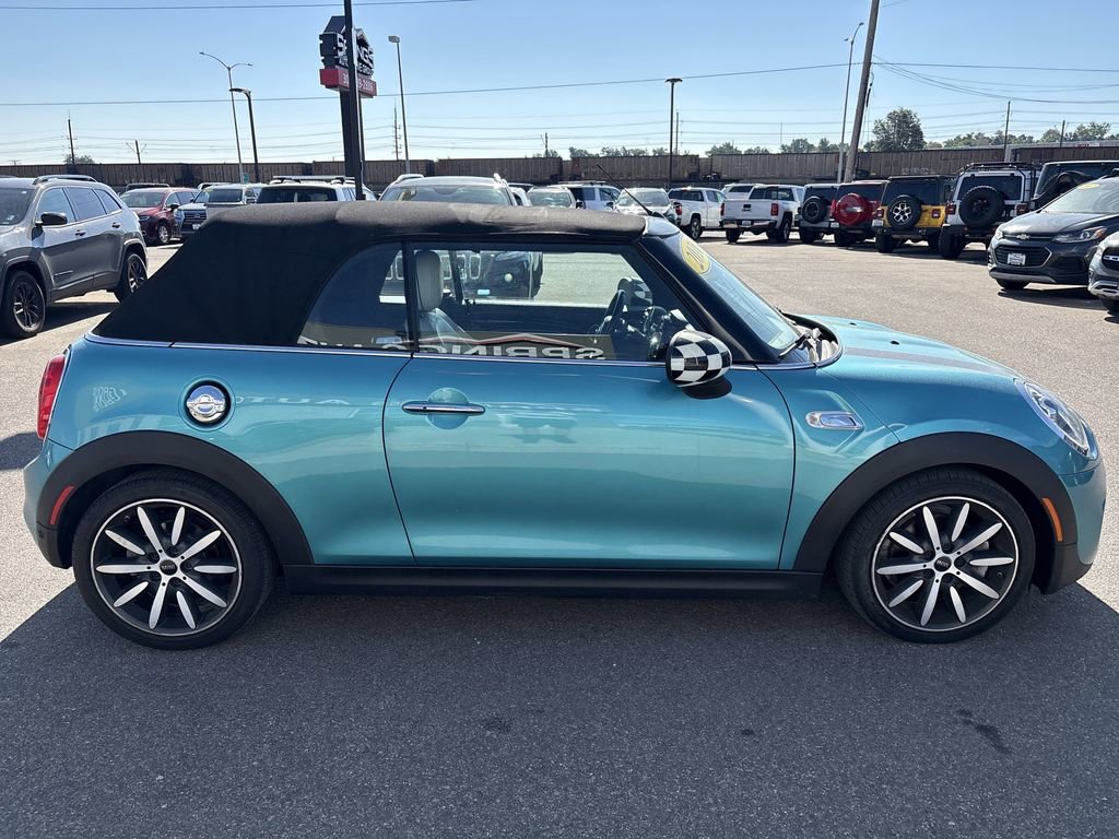 Used 2016 MINI Cooper S image 6