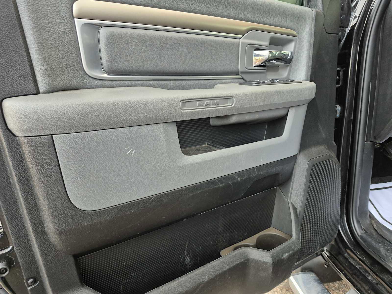 Used 2018 RAM 2500 Big Horn image 13