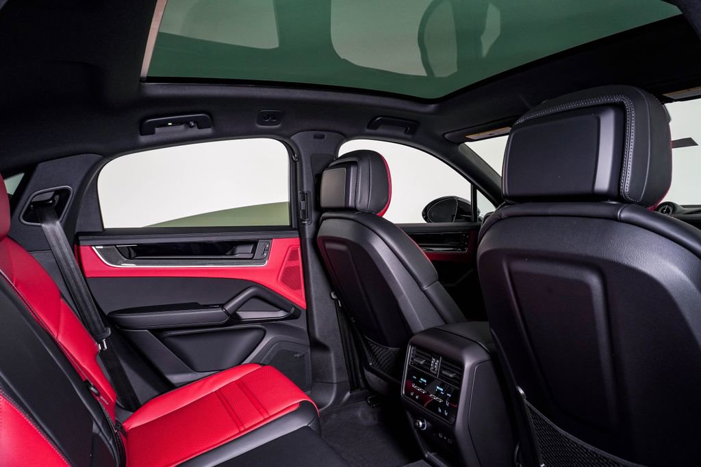 New 2026 Porsche Cayenne Coupe image 16