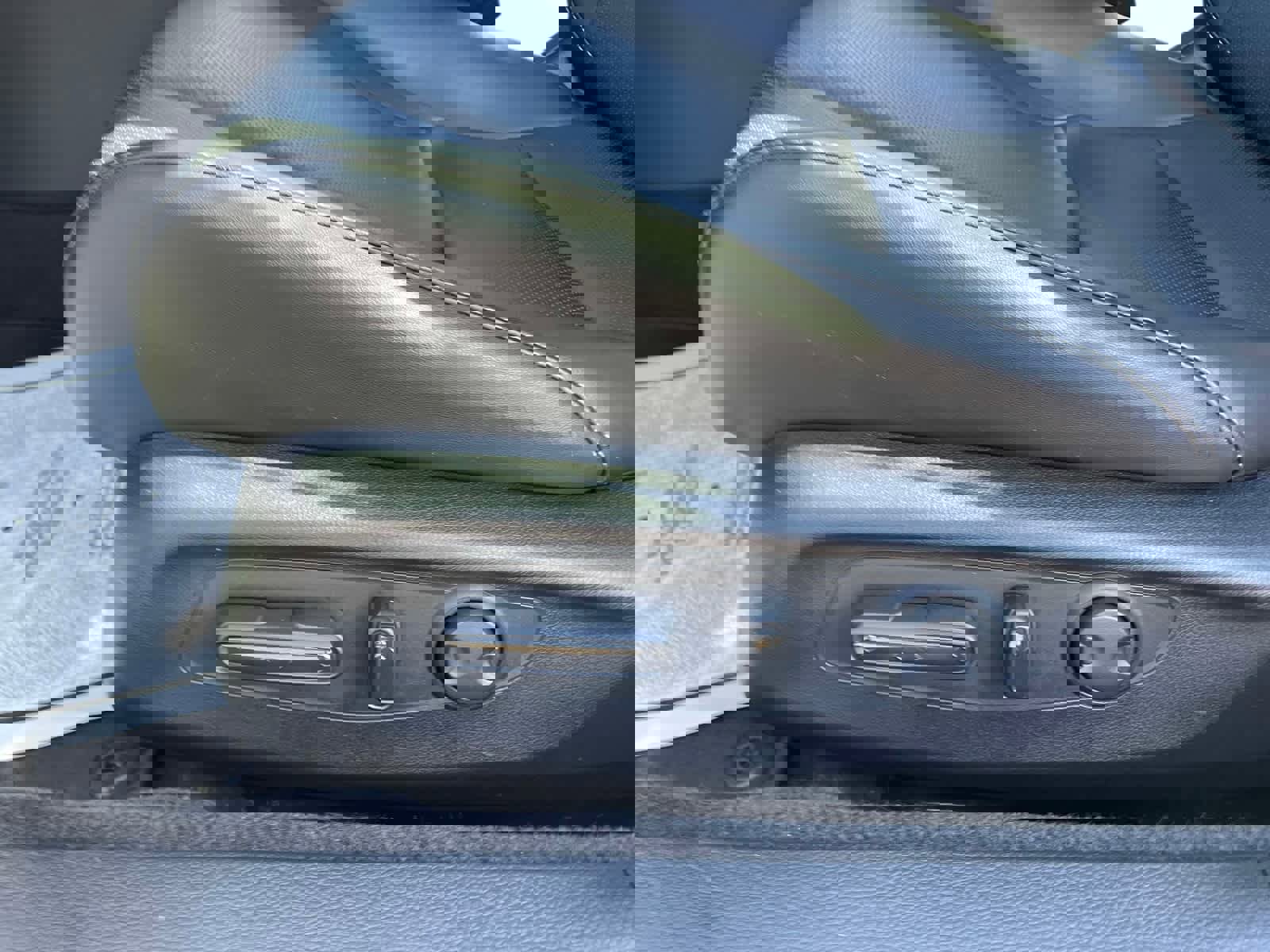 Used 2024 Honda Accord EX-L image 19