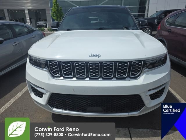 Used 2022 Jeep Grand Cherokee Summit w/ Advanced Protech Group IV AWD/4WD video 2