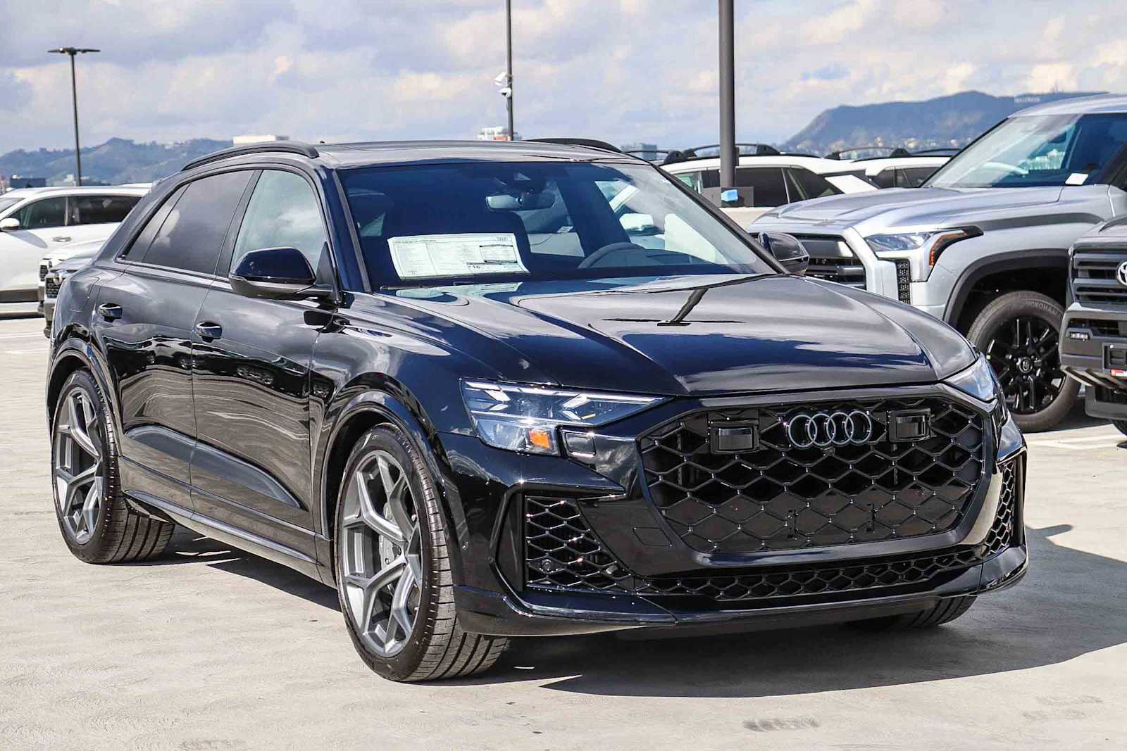 New 2026 Audi RS Q8 performance image 3