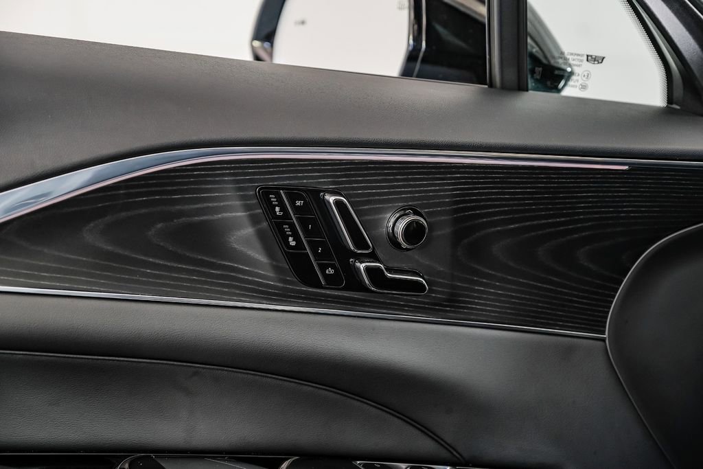 Used 2024 Cadillac Lyriq Luxury image 44