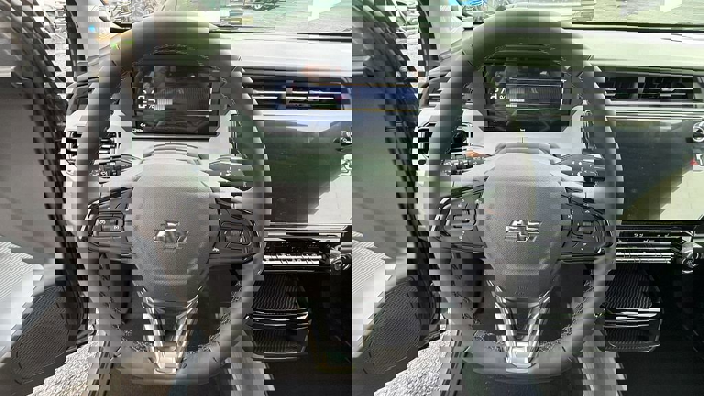 New 2027 Chevrolet Bolt LT w/ Comfort Package image 19