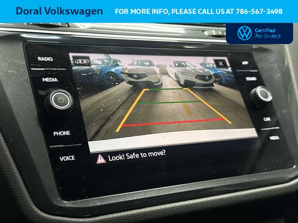 Certified 2022 Volkswagen Tiguan SE FWD image 19