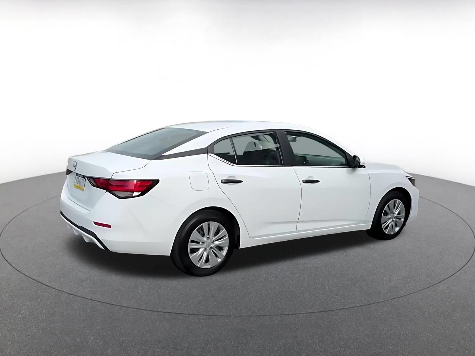 Used 2025 Nissan Sentra S FWD image 12