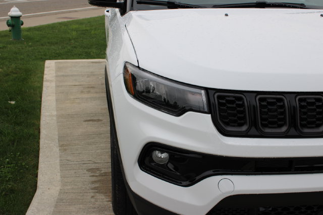 New 2026 Jeep Compass Limited w/ Sun, Sound & Navigation Group AWD/4WD image 5