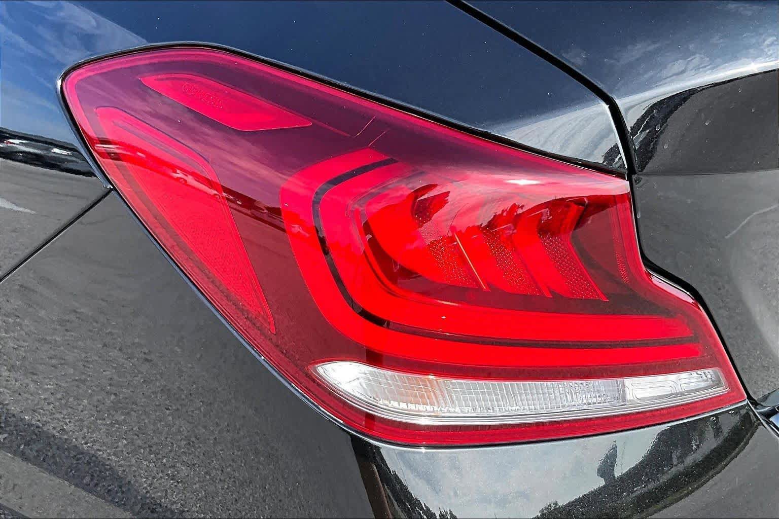 Used 2019 Genesis G70 3.3T Advanced w/ Sport Package RWD image 29