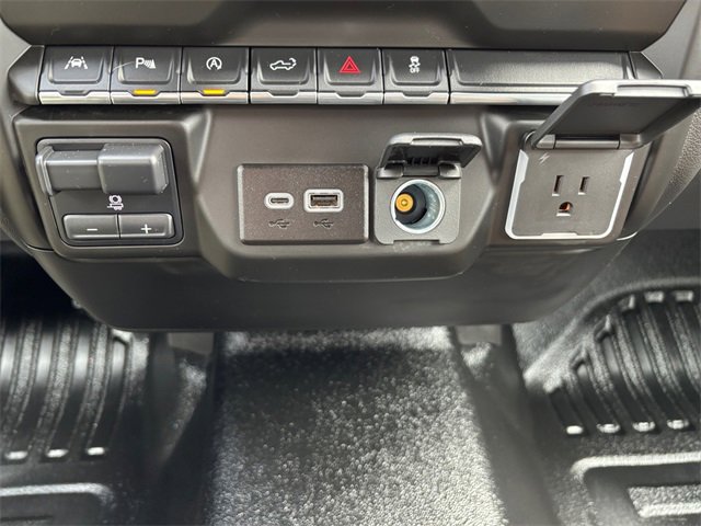 Used 2024 Chevrolet Silverado 1500 W/T w/ WT Value Package image 20