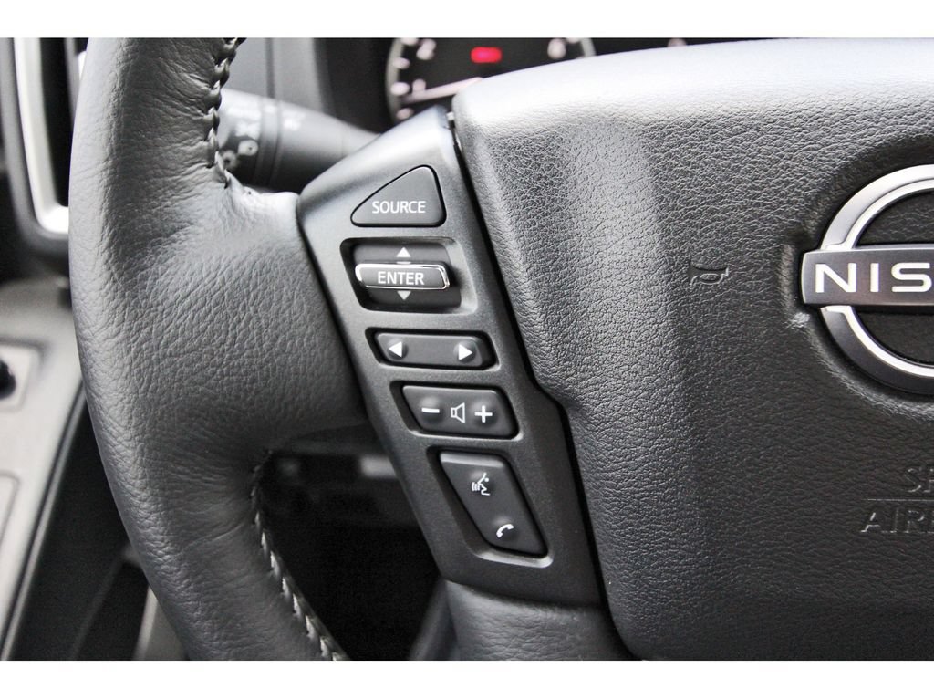 Used 2025 Nissan Frontier SV w/ SV Convenience Package RWD image 15
