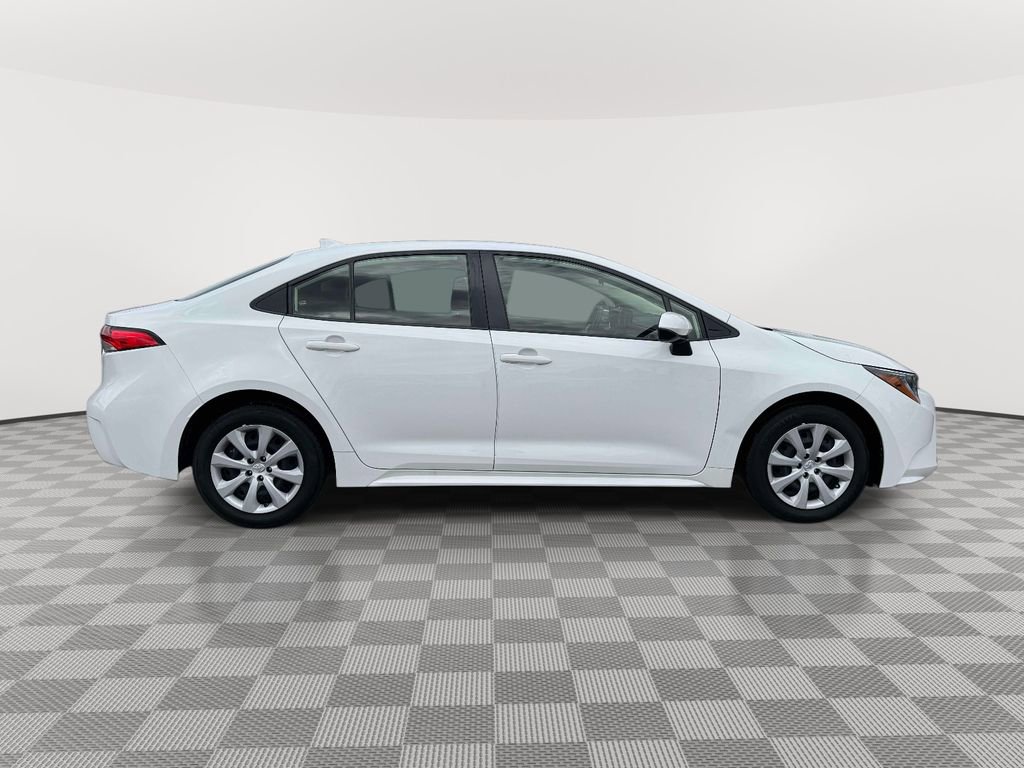 Used 2023 Toyota Corolla LE FWD image 8