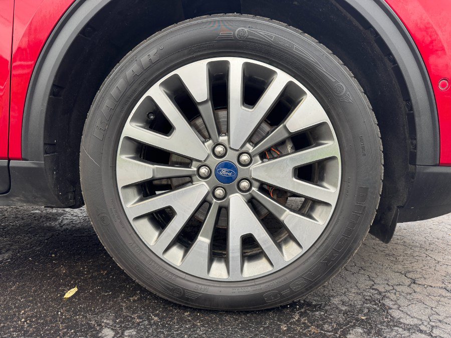 Used 2020 Ford Escape Titanium AWD/4WD image 13