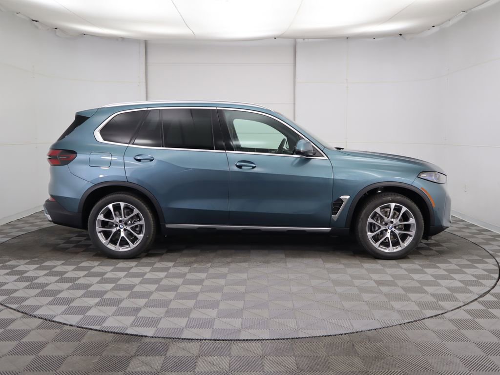 Certified 2026 BMW X5 xDrive40i w/ Climate Comfort Package AWD/4WD image 5