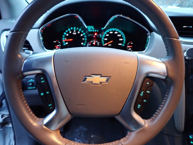 Used 2017 Chevrolet Traverse LT image 27