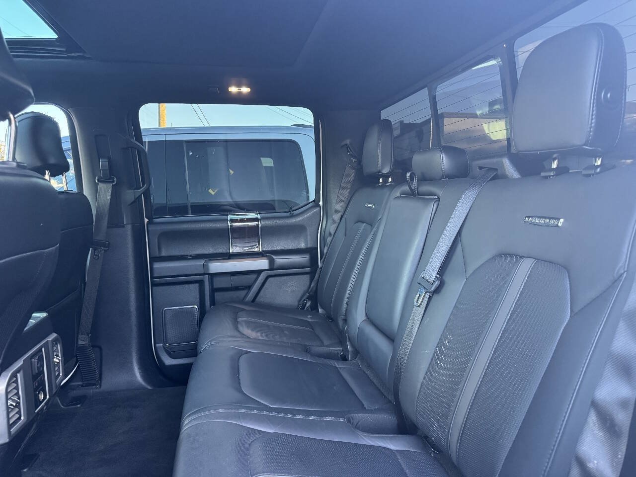 Used 2015 Ford F150 Platinum w/ Equipment Group 701A Luxury AWD/4WD image 12