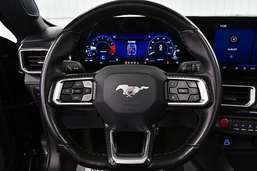 Used 2025 Ford Mustang Premium image 16