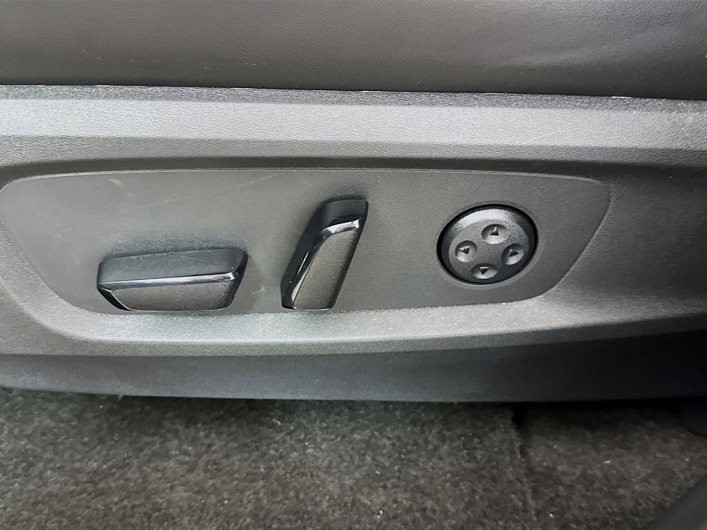Used 2025 INFINITI QX60 Pure FWD image 18