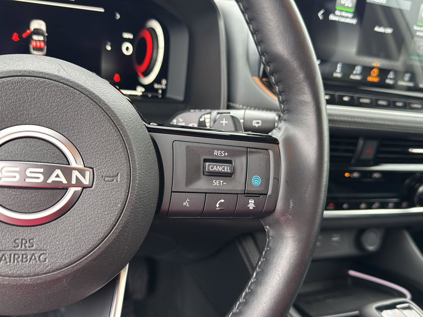 Used 2023 Nissan Rogue Platinum w/ Platinum Premium Package image 19