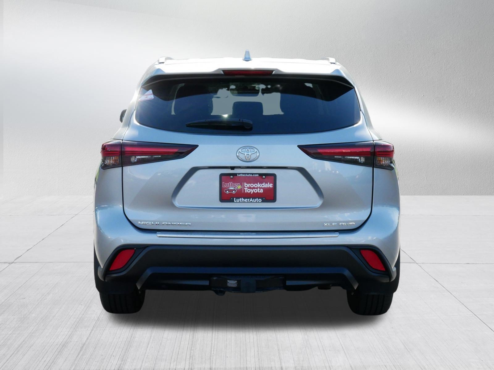 Certified 2025 Toyota Highlander XLE AWD/4WD image 6