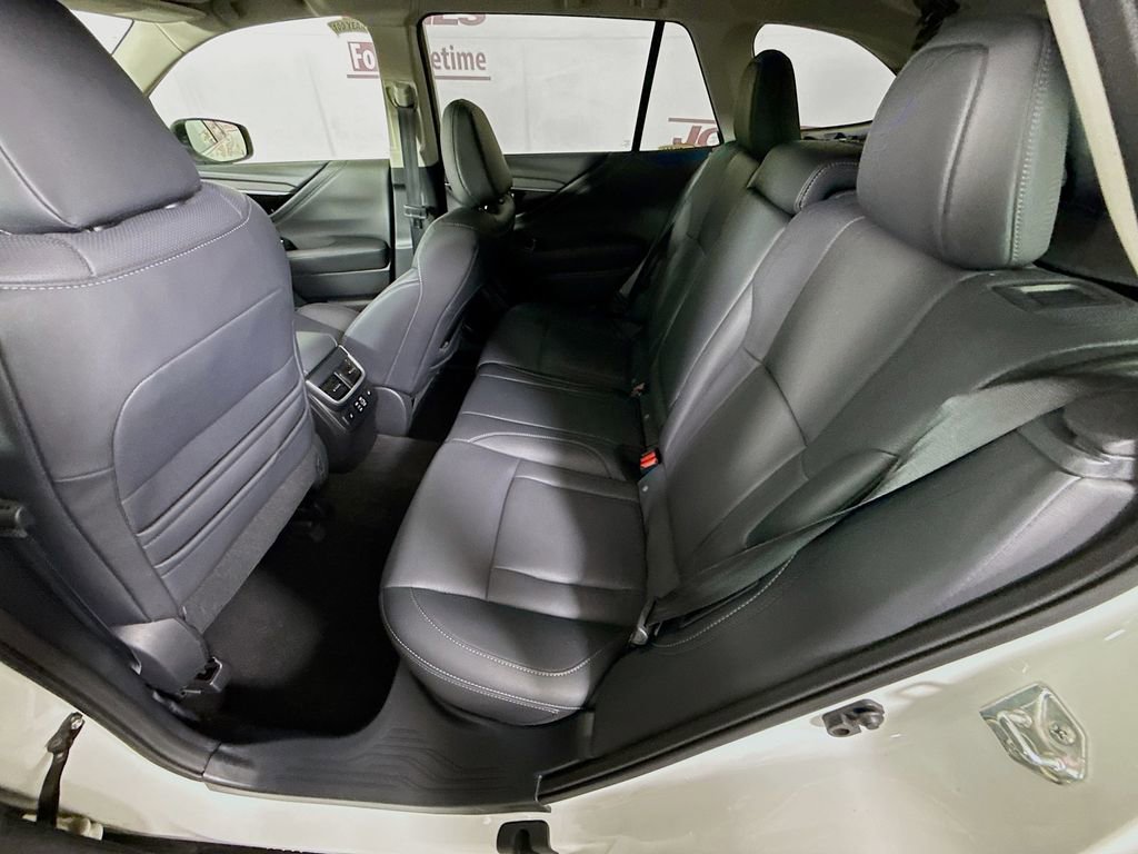 Used 2023 Subaru Outback Limited AWD/4WD image 26