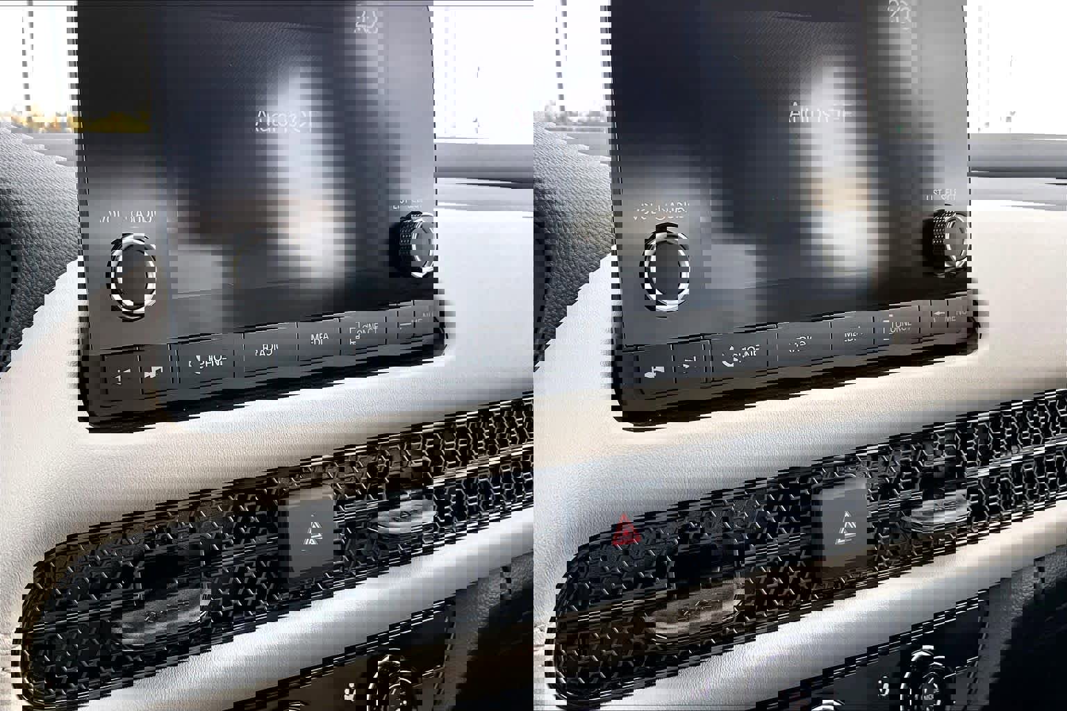 Used 2023 Honda HR-V LX image 34