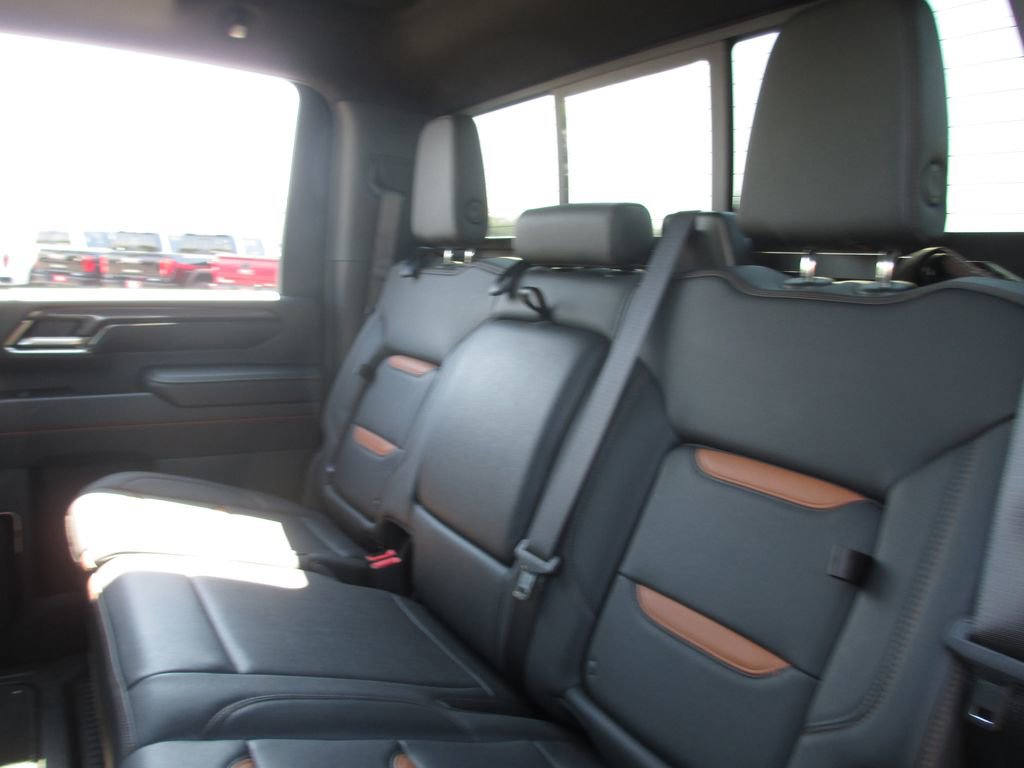 Used 2024 GMC Sierra 2500 AT4 w/ AT4 Premium Plus Package image 24