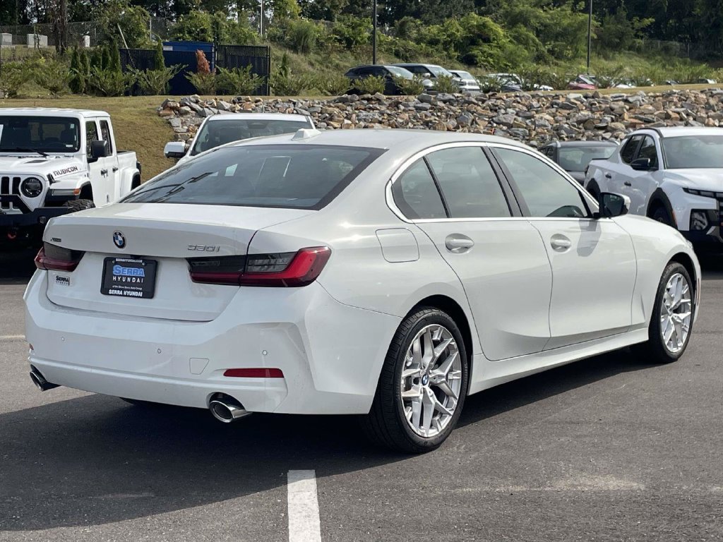 Used 2025 BMW 330i xDrive Sedan w/ Convenience Package AWD/4WD image 24