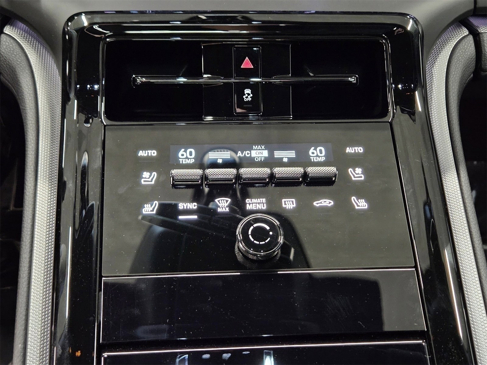 Certified 2025 Porsche Panamera image 23