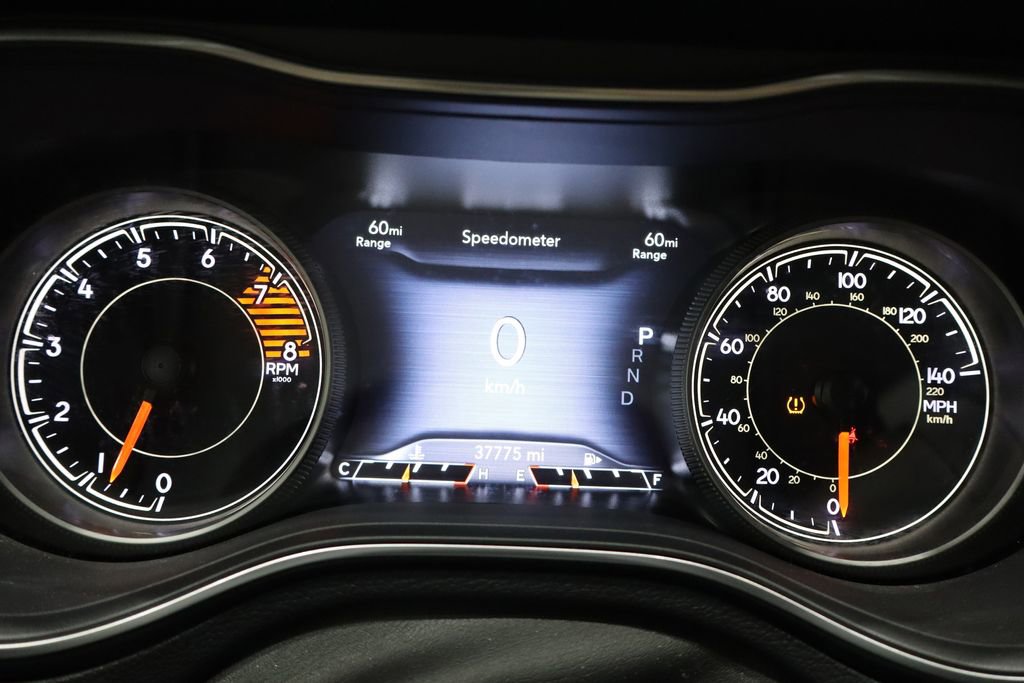 Used 2021 Jeep Cherokee Latitude Lux w/ Comfort/Convenience Group image 27