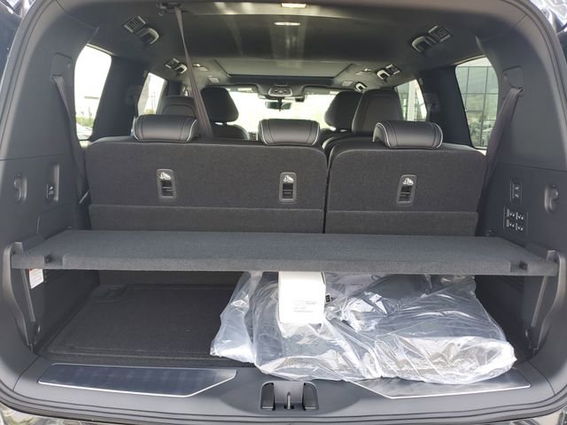 Certified 2026 INFINITI QX80 Autograph w/ Premium Cargo Package AWD/4WD image 11