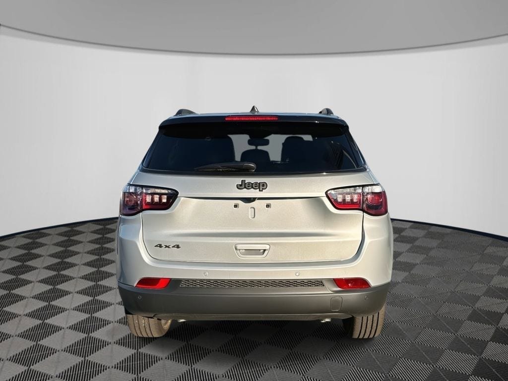 New 2026 Jeep Compass Limited AWD/4WD image 3