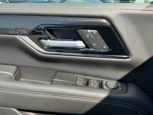 New 2027 GMC Yukon Elevation w/ Elevation Premium Package AWD/4WD image 5