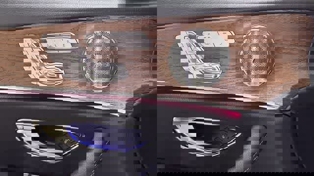 Used 2018 Mercedes-Benz E 300 4MATIC image 16