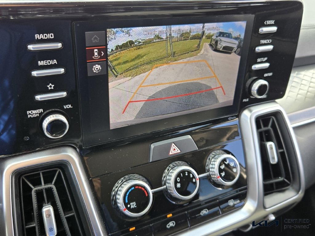 Certified 2023 Kia Sorento LX FWD image 21