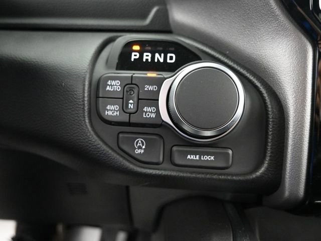 New 2026 RAM 1500 4x4 Crew Cab image 33