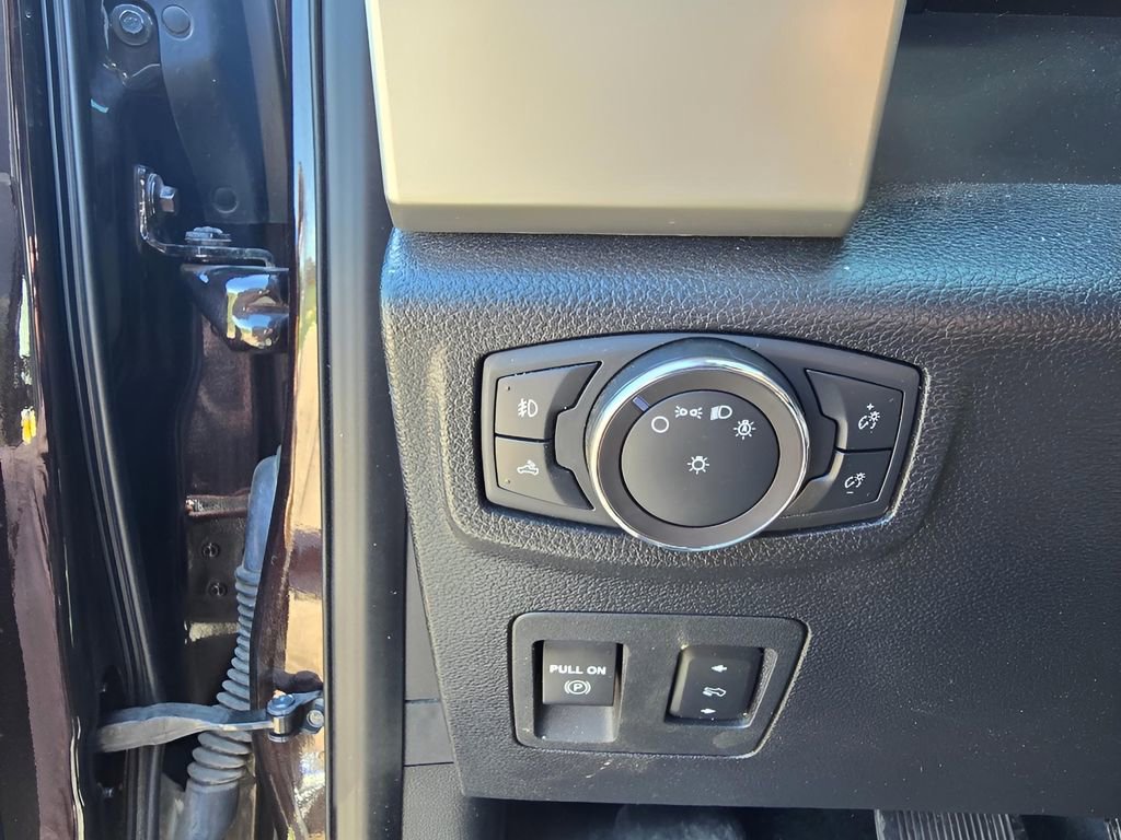 Used 2019 Ford F150 Lariat AWD/4WD image 16