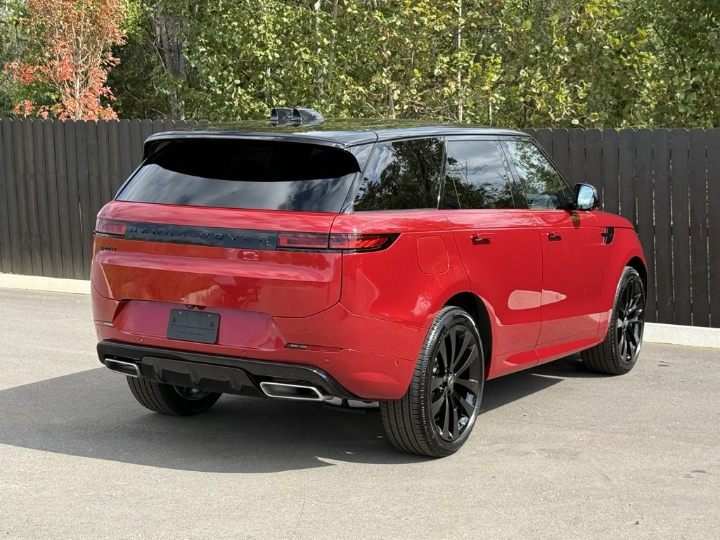 New 2025 Land Rover Range Rover Sport Dynamic SE image 6