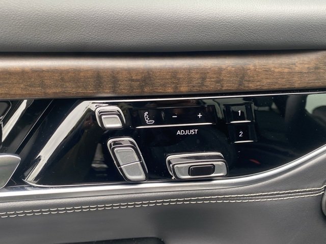 New 2024 Jeep Grand Wagoneer Series I w/ HD Trailer Tow Package image 15