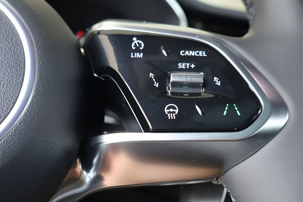 Used 2026 Jaguar F-PACE R-Dynamic S image 22