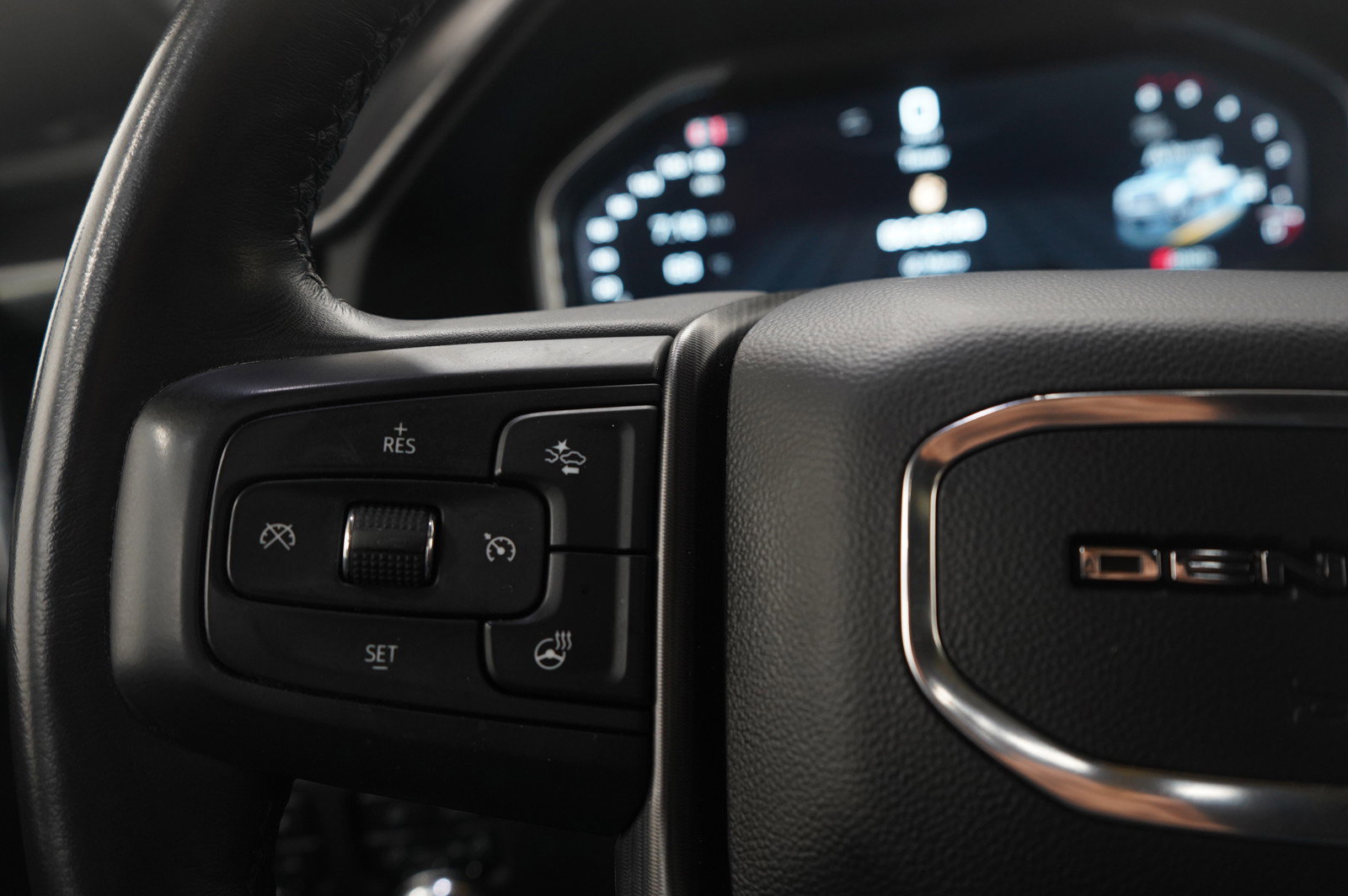 Used 2024 GMC Sierra 3500 Denali Ultimate image 26