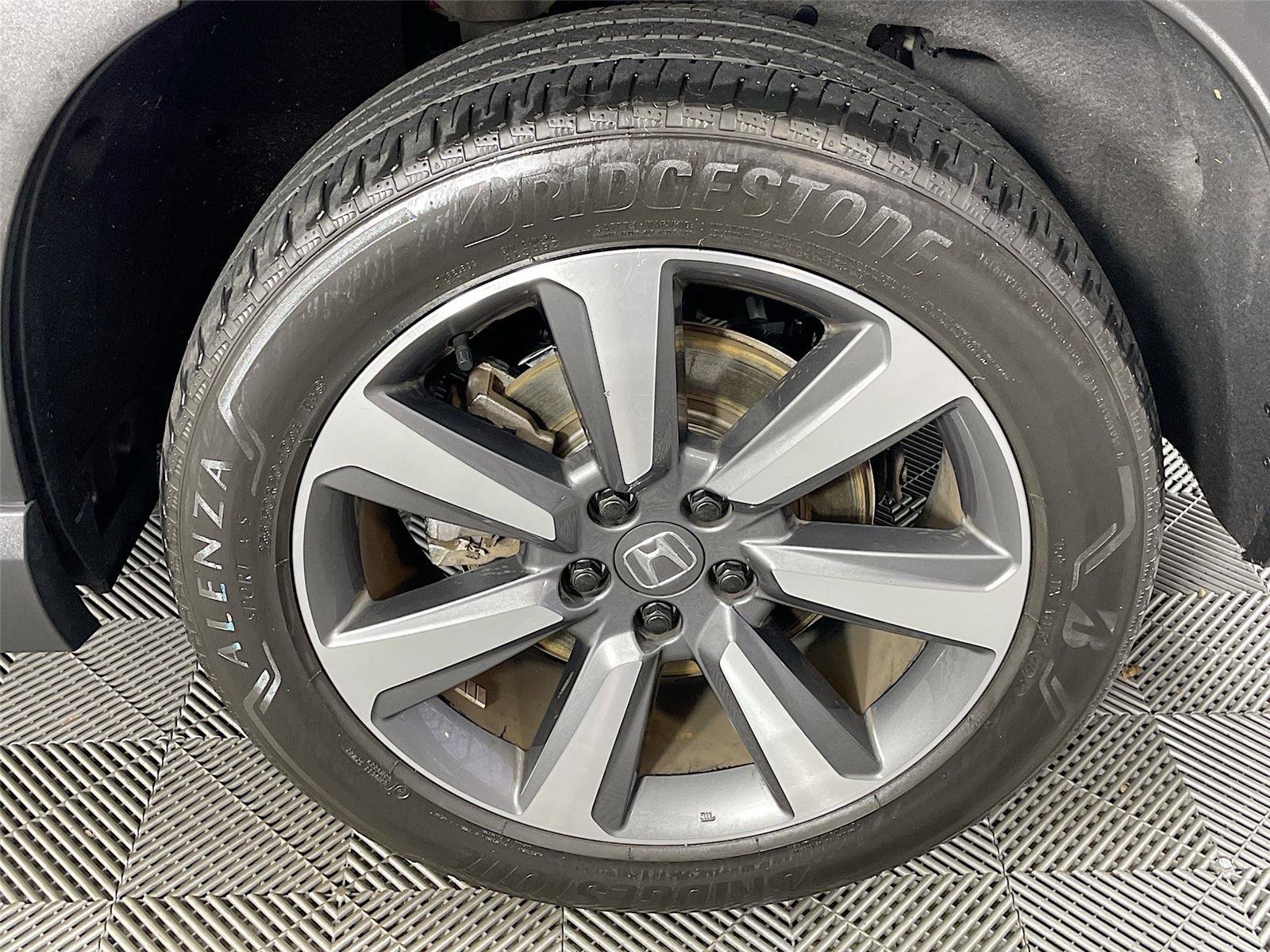 Used 2024 Honda Pilot Elite image 39