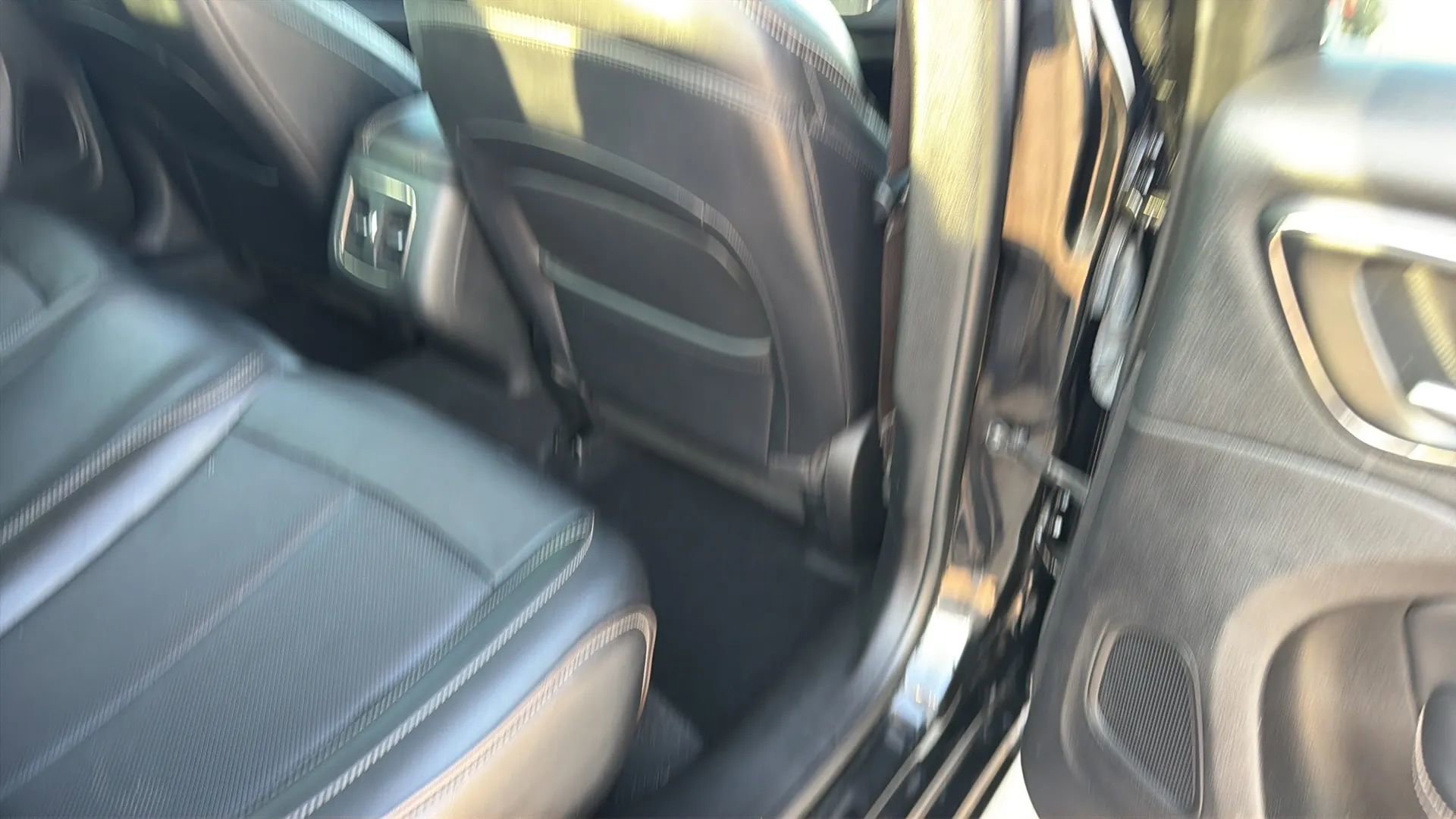 Used 2015 Chrysler 200 C w/ Navigation & Sound Group I image 77